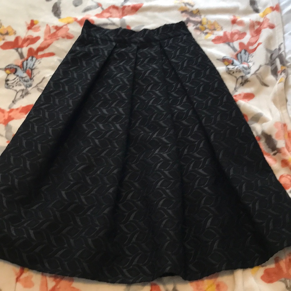 Zara midi pleated jaquard skirt